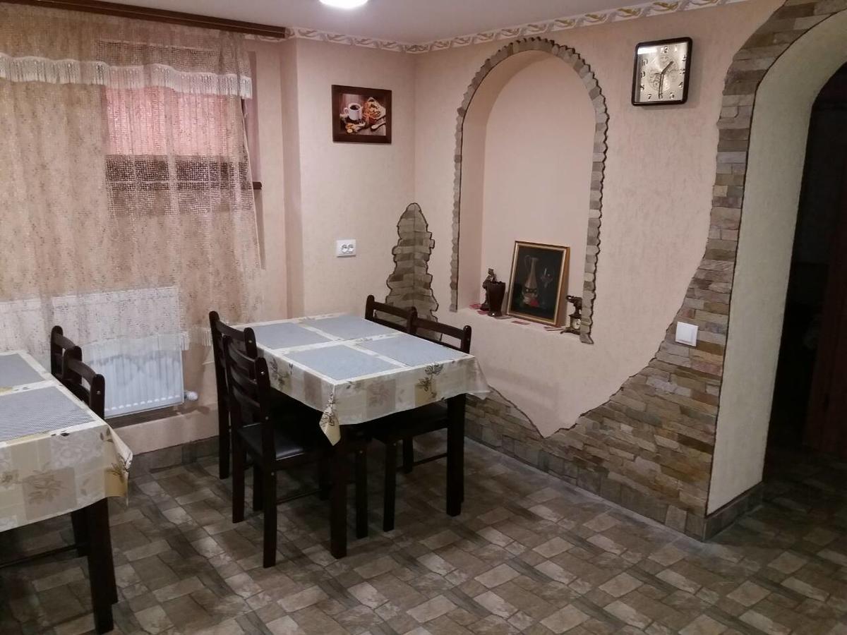 Guest House Zhanna Berehove  Luaran gambar